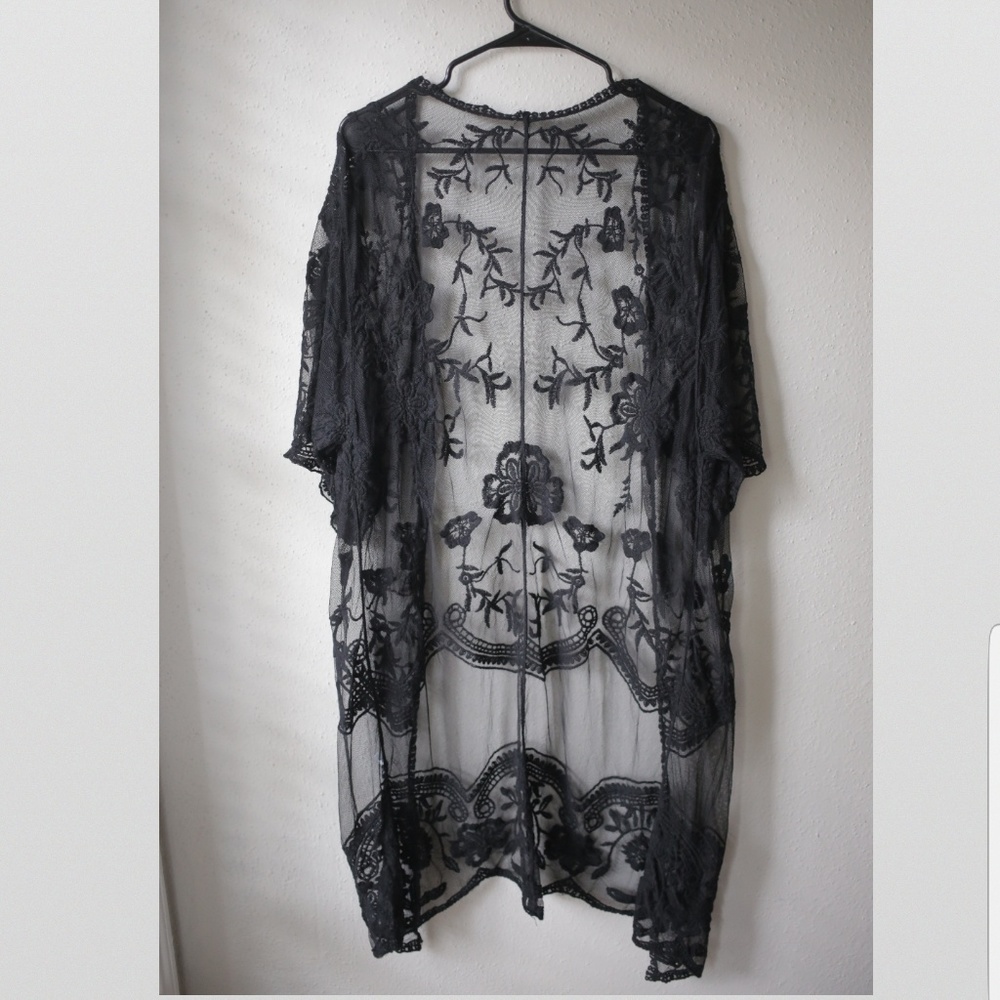 NWOT Black Laced Kimono